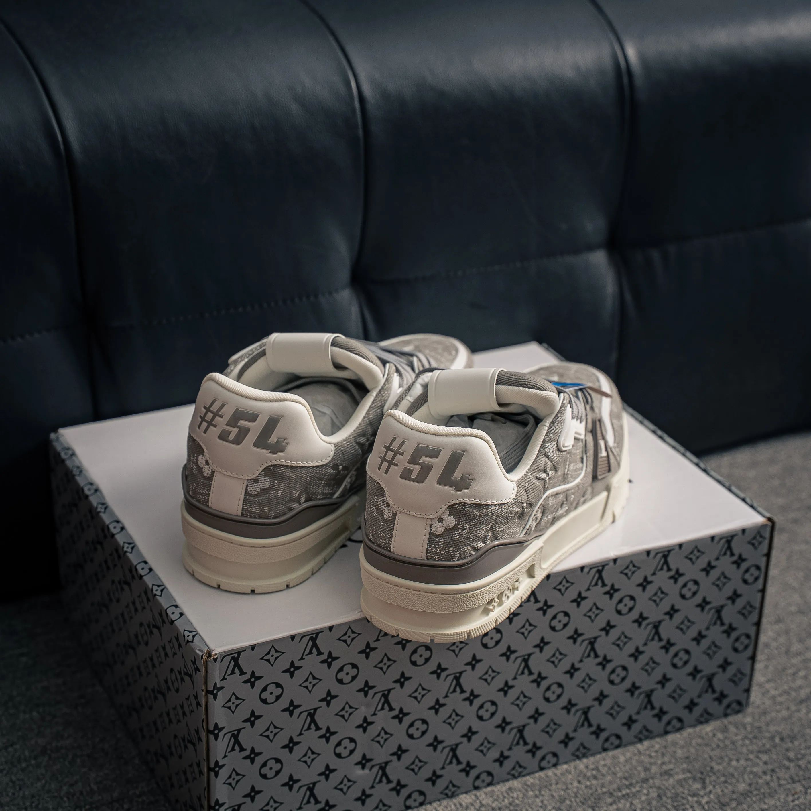 【L 2 】 Premium LV Classic New Arrival ✦ 1:1 ， ， ✦ Cowhide Leather Shoes ， LOGO ✦ + ，